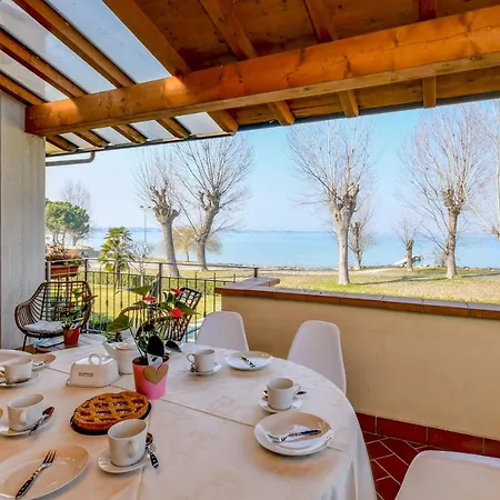 My Lakeside Dream *